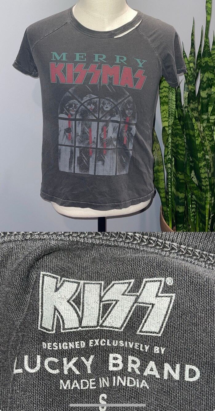 Jen8911 Lucky Brand Faded Black Merry KISSMAS KISS Shirt Size Medium
